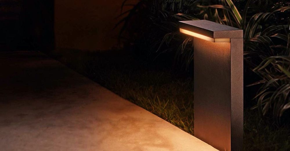 Hue Nyro Outdoor Pedestal 13.5W W&Color Ambiance