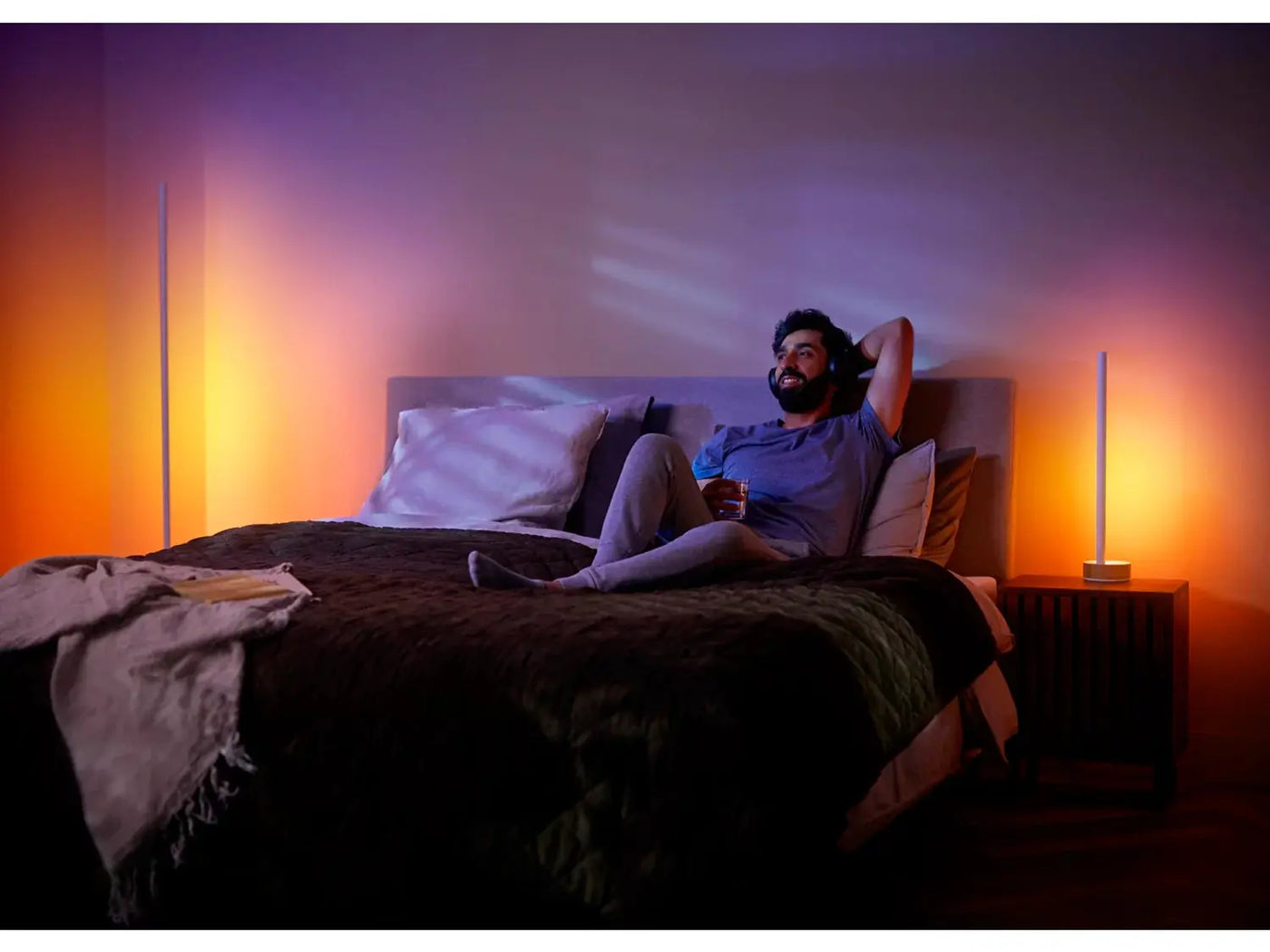 Signe Gradient Philips Hue Signe Gradient Floor Lamp – מנורת רצפה חכמה צבעונית (עץ/לב ...